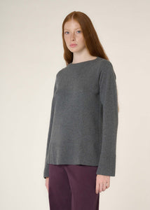 Crew-neck sweater in regenerated cashmere and wool
