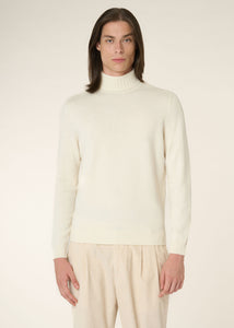 Turtleneck sweater in virgin wool